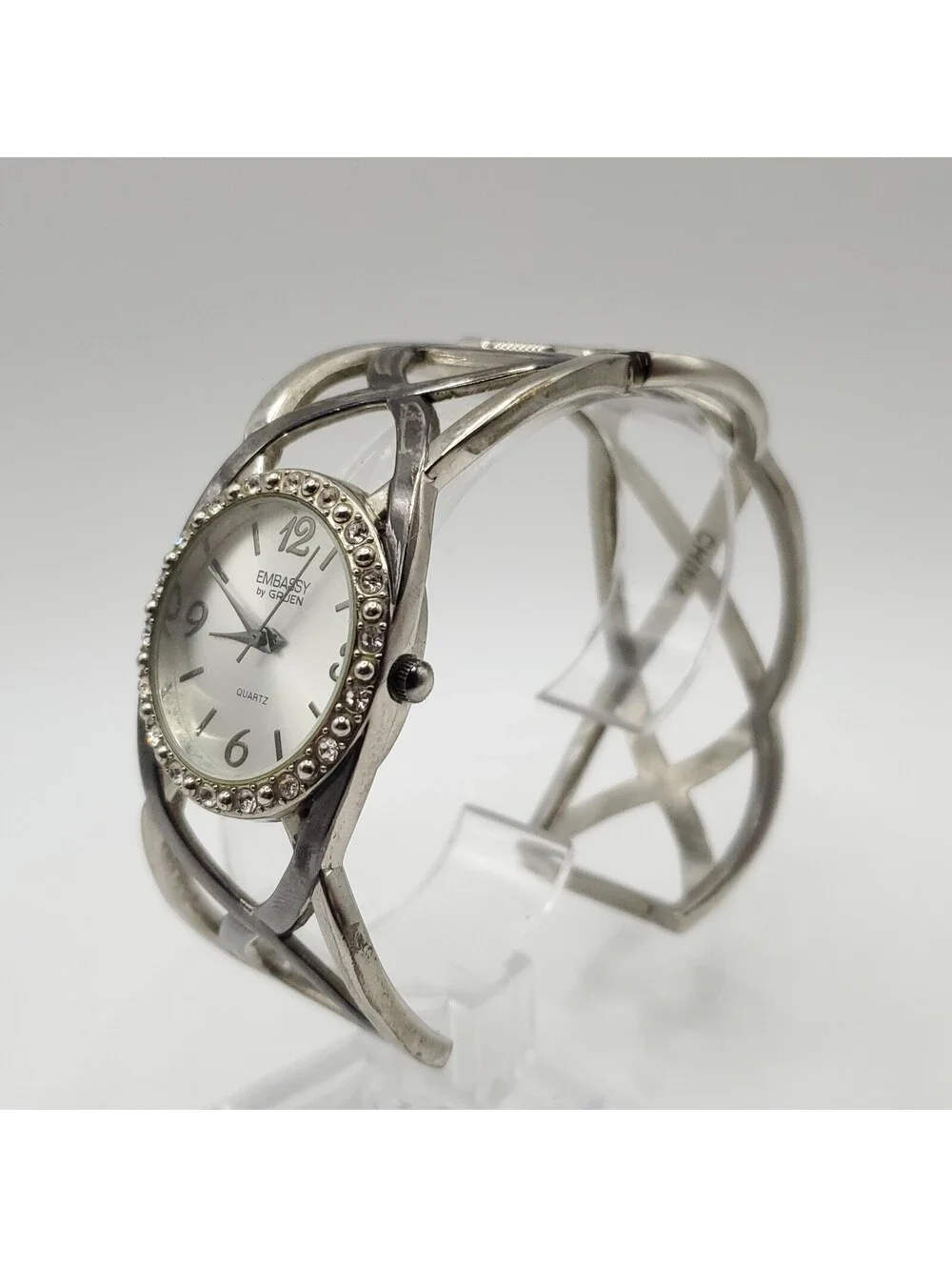 Embassy By Gruen Quartz Cuff Band Womens Watch 30mm Silver Tone New Battery